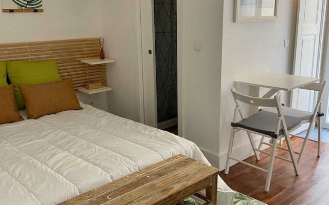 Modern Studio in the Historic Center of Bica