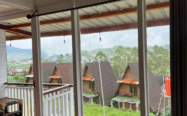 Altura Cabin Dieng