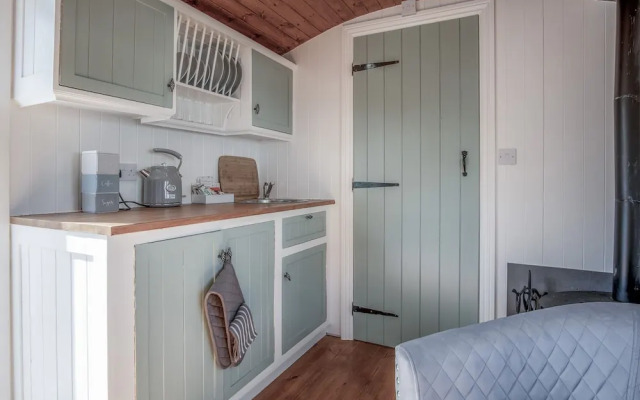 Willow - 1 Bedroom - Amroth
