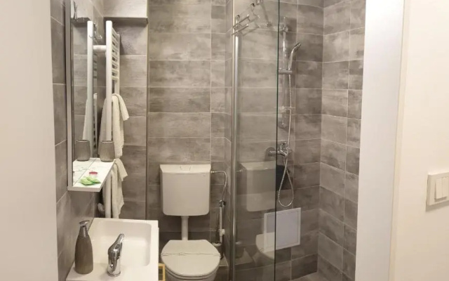 Diamond Apartment