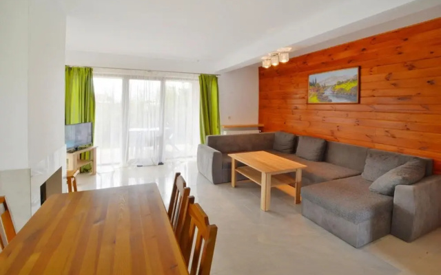 Holiday Home With a Private Garden