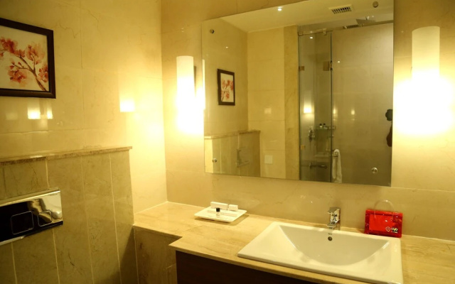 OYO 1394 Ambassador Hotel