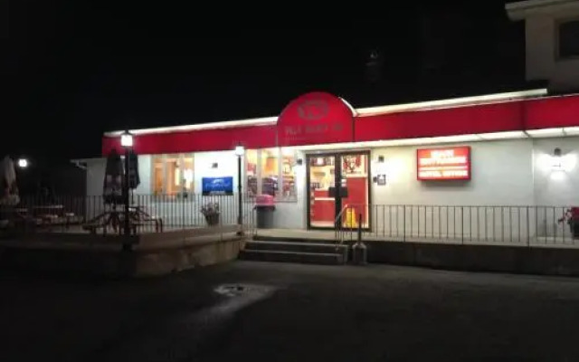Villa Bianca Inn & Restaurant