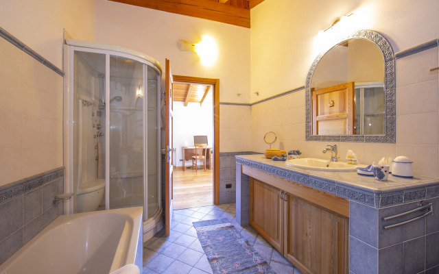 Il Lago Blu Loft With Pool