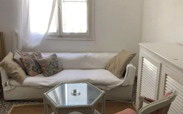 Hikers Room 2 Skiathos Town