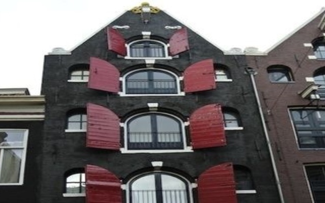 Отель Crown Bed and Breakfast Amsterdam вид на фасад