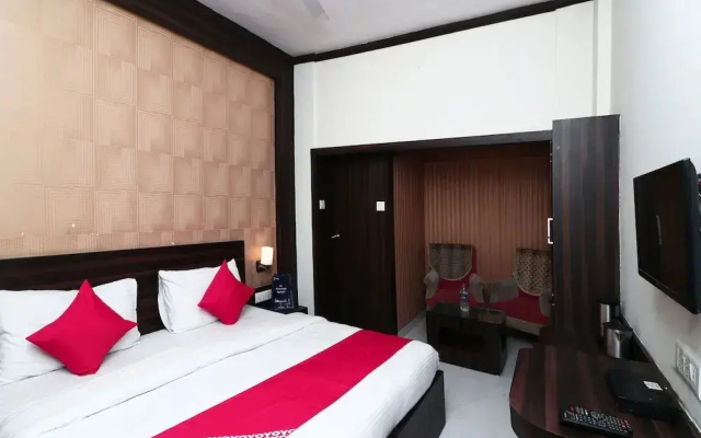 Hotel East Lite by OYO