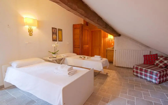 5BR Chalet 300m from center Chamonix