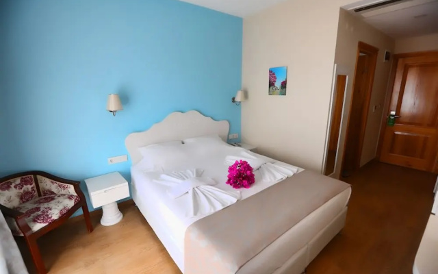 Kumluk Otel