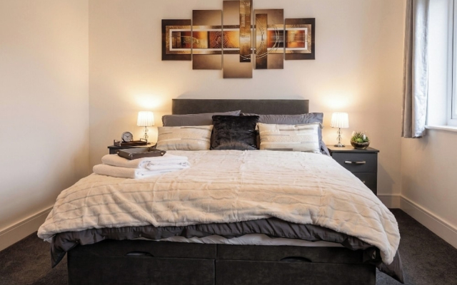 2 Bed, Sleeps 4, Pet Friendly, Free Parking
