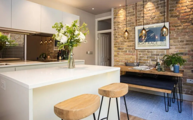 2 Bedroom Flat in Wimbledon