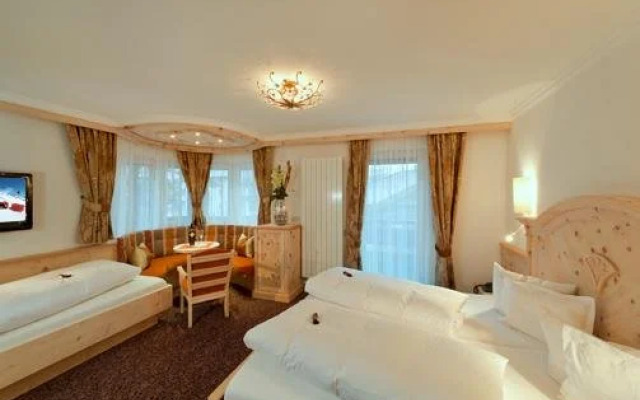 Hotel Garni Pazanella