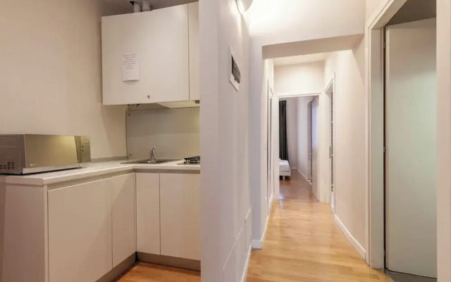 San Polo Apartment with Balcony