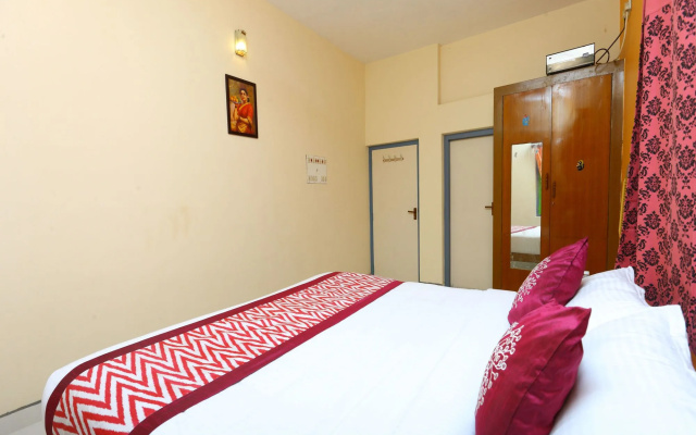 OYO 10178 Home Pleasant 1BHK Near Airport