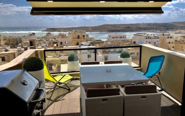 Sea View 2 Bedroom Penthouse Close to Beach Hpi6767