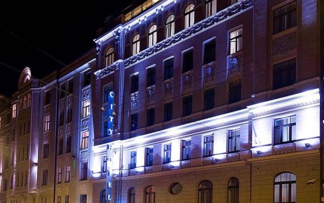 City Hotel Teater вид на фасад