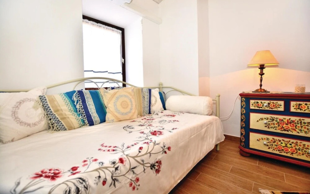 Amazing Home in Smarje With Sauna, Wifi and 2 Bedrooms