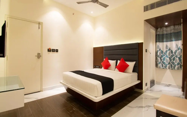 Capital O 23618 Hotel Royal Benza