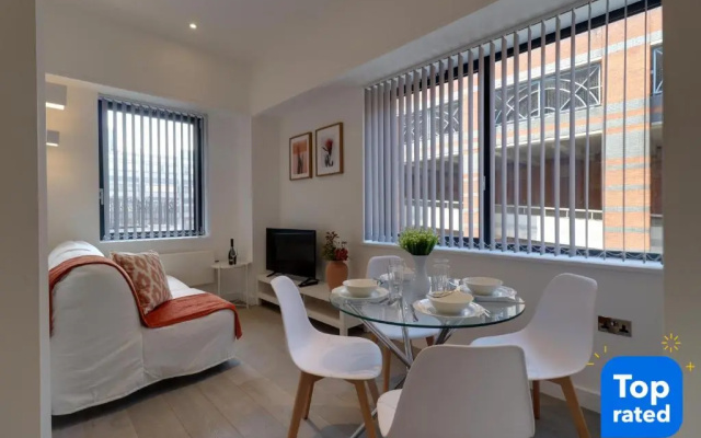 Stunning 1-Bed Deluxe Apartment in Slough