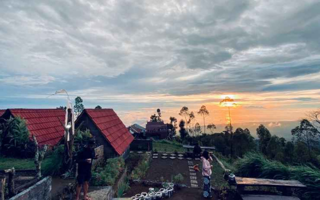 Alengkong Double View