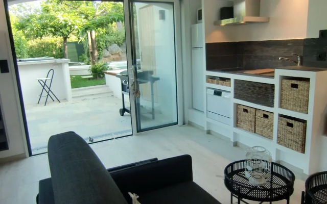 Casa Louise Suites and Spas