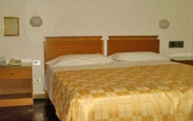 Отель Lombardia Италия, Флоренция - отзывы, цены и фото номеров - забронировать отель Lombardia онлайн комната для гостей