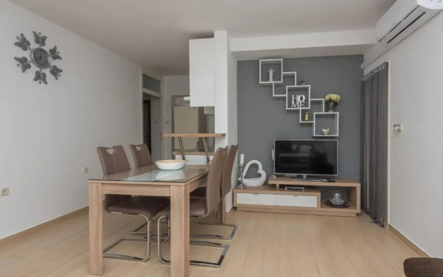 Apartmani Mona