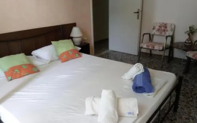 Agnes Rooms