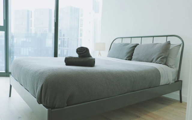 HFN Crown Shadow Play Apartment