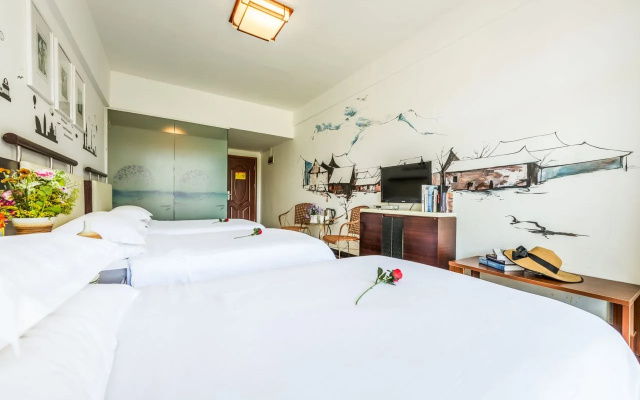 66 Theme Chain Hotel