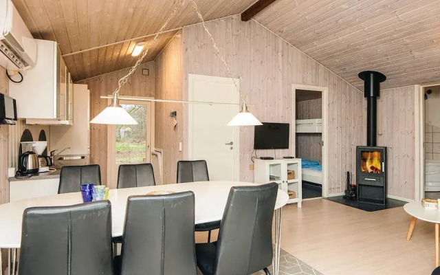 Rustic Holiday Home in Ansager near Water