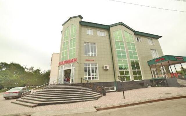 Отель Караван Кыргызстан, Каракол - отзывы, цены и фото номеров - забронировать отель Караван онлайн вид на фасад
