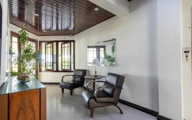 3-bedroom Apt in Oceanfront Building Adlb0203