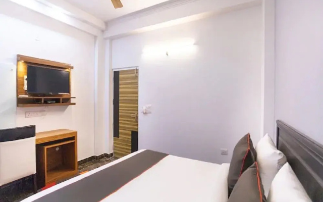 Sangvi Palace Hotel