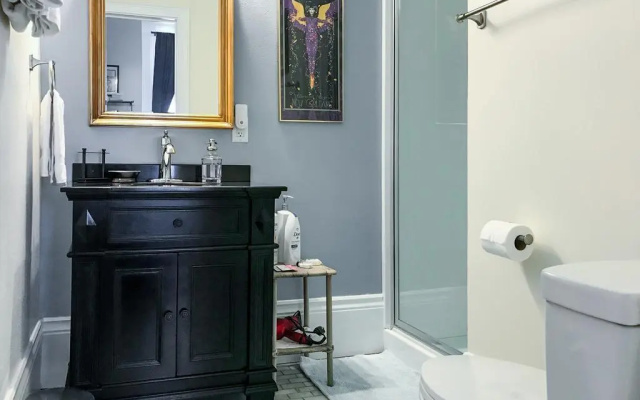 Blue60 Marigny Inn