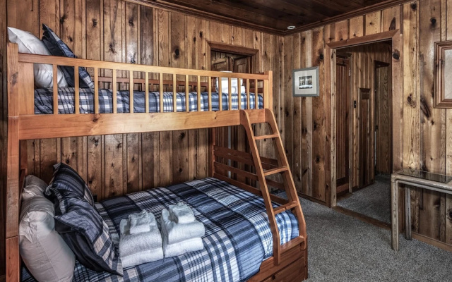 413apvillage23avncb - Alpine Cabin