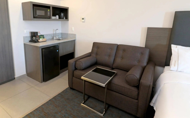 Holiday Inn Express & Suites Hermosillo