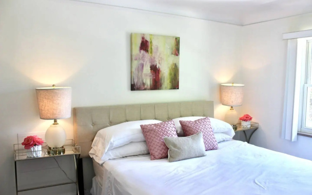Spacious Luxury Home 5 min to Detroit Golf Club 4 car Free Parking