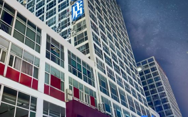 Home Inn (Handan Lianfang Road Congtai Park Branch)
