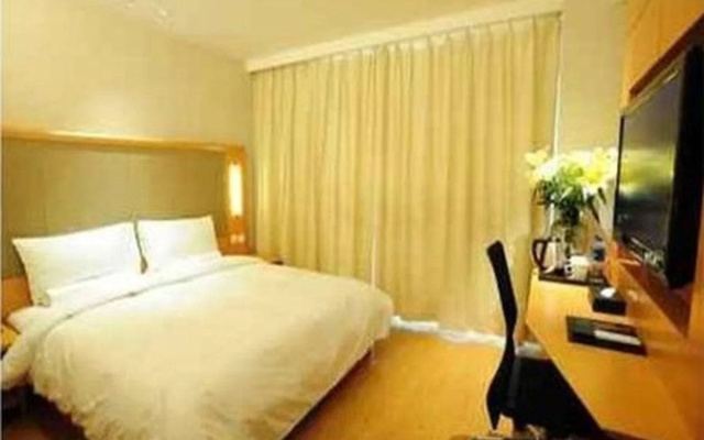 JI Hotel Dalian Qingniwa