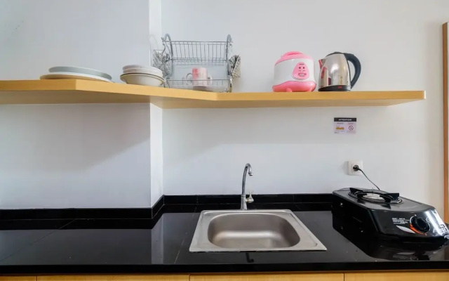 Homey and Comfy Studio Tamansari Mahogany Apartment