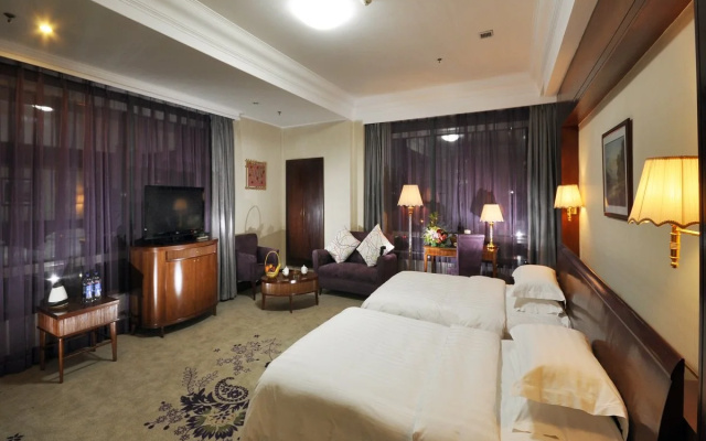 Dalian Golden Shine International Hotel