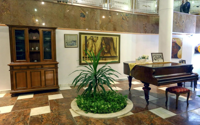 Esmeralda Praia Hotel