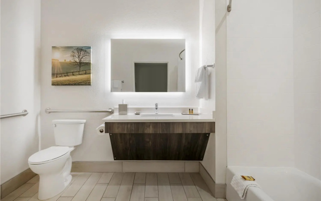Best Western Plus Elizabethtown Inn  Suites