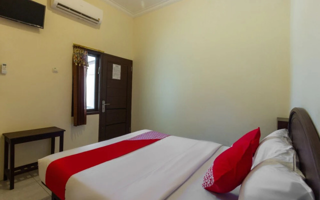 Rd Kost2 By Oyo Rooms