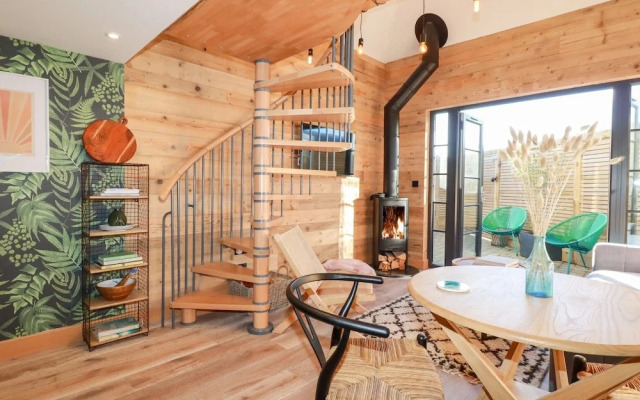 Little Beach Cabin