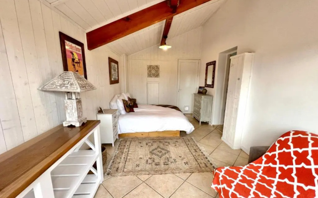 Charming villa, tranquillity by the forest