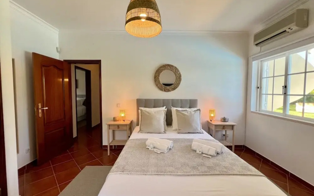 Vilamoura White House Villa by Homing