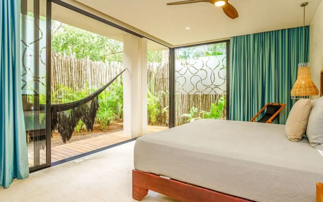 Gorgeous Flowy Space with Wrap-around Private Pool