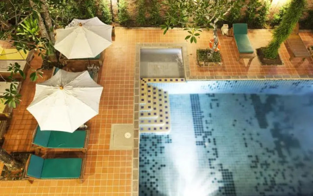 Khaolak Tony Lodge